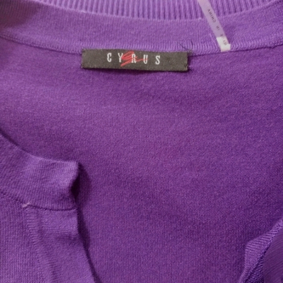 Cyrus Plum Button-Up Cropped Cardigan Roses Medium - Picture 8 of 10